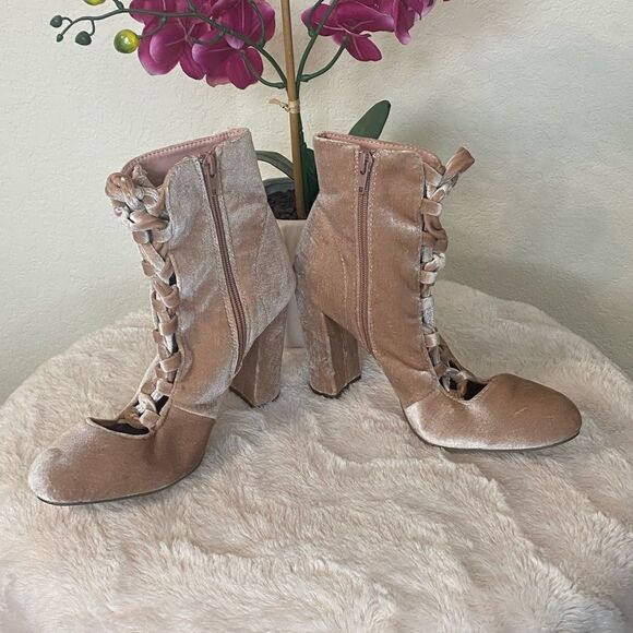 Justfab Velvet Crushed Tie Up Ankle Boots - Picture 3 of 10